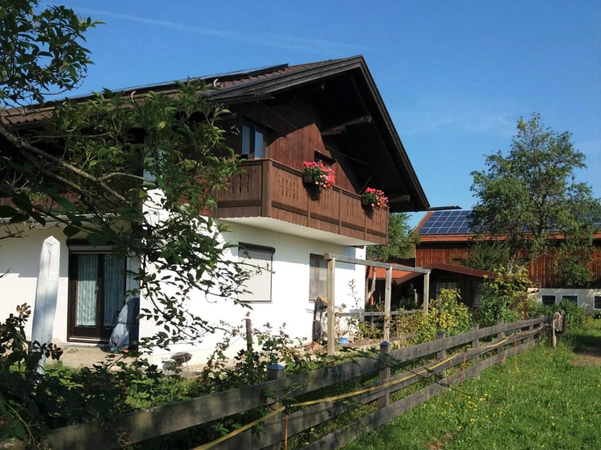 Ferienwohnung Schaeffer Ашау-ім-Кімгау Екстер'єр фото
